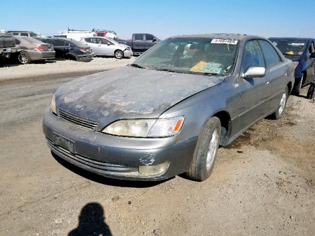 JT8BF22G3V0023582 - 1997 LEXUS ES 300 BROWN photo 2