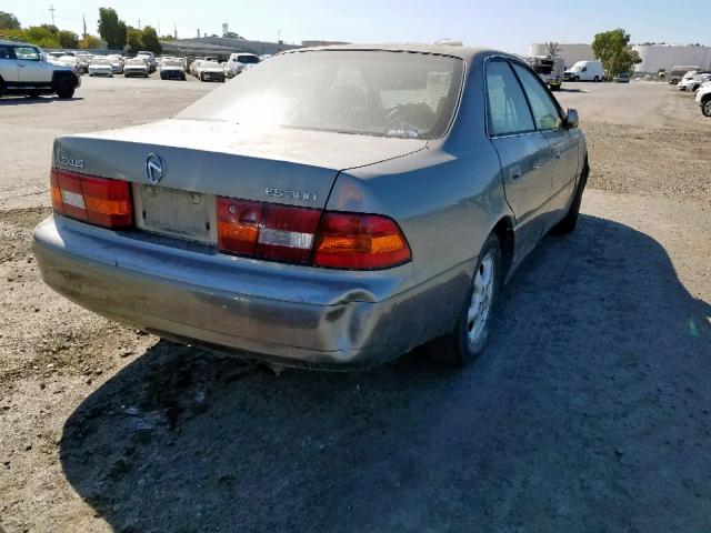 JT8BF22G3V0023582 - 1997 LEXUS ES 300 BROWN photo 4