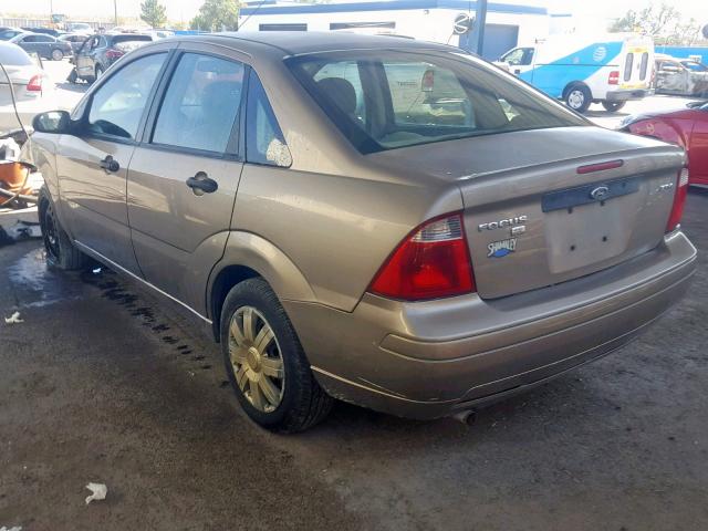 1FAFP34N35W132449 - 2005 FORD FOCUS ZX4 BROWN photo 3