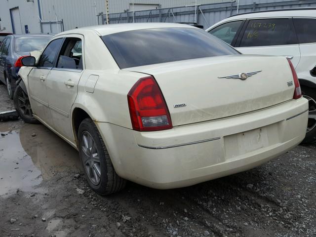 2C3KK53G47H699846 - 2007 CHRYSLER 300 TOURIN CREAM photo 3