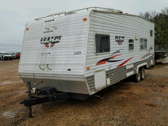 5C1UA27266P009043 - 2006 RPM TRAILER WHITE photo 2