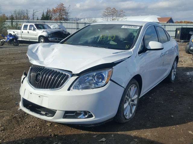 1G4PP5SK7D4249525 - 2013 BUICK VERANO WHITE photo 2