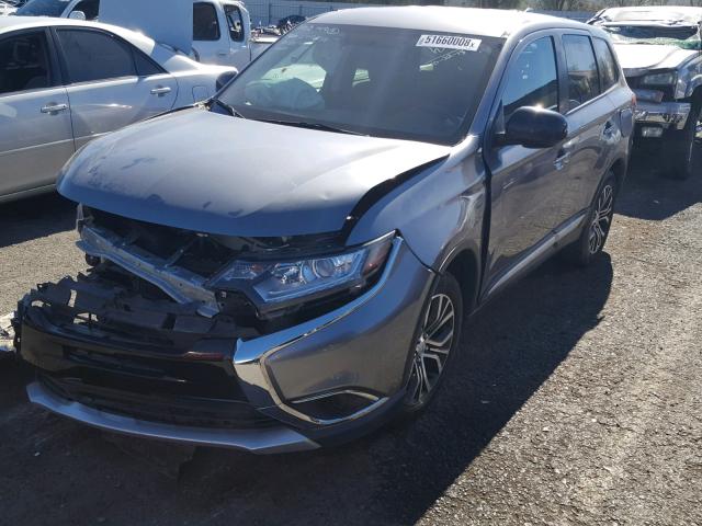 JA4AZ3A38JZ058563 - 2018 MITSUBISHI OUTLANDER GRAY photo 2