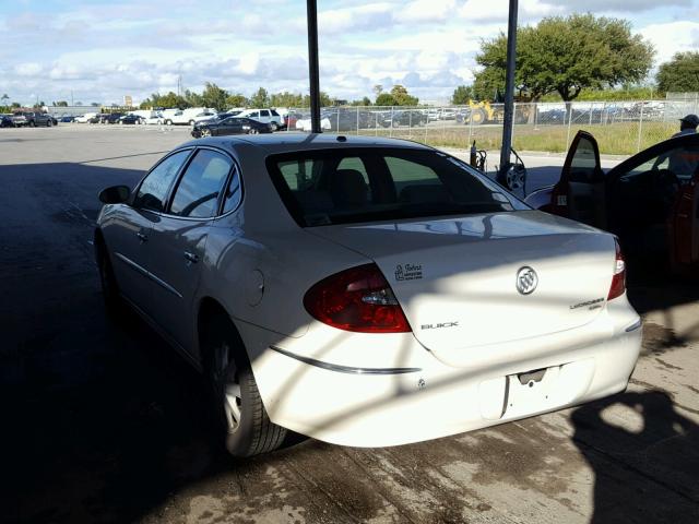 2G4WD532551256618 - 2005 BUICK LACROSSE C WHITE photo 3