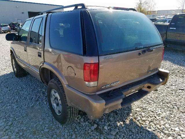 1GNDT13XX3K113400 - 2003 CHEVROLET BLAZER BROWN photo 3