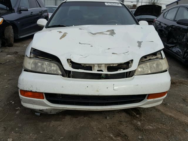 19UYA2251XL014620 - 1999 ACURA 3.0CL WHITE photo 9