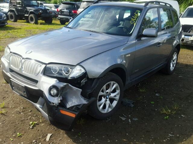 WBXPC93419WJ27538 - 2009 BMW X3 XDRIVE3 GRAY photo 2