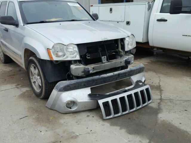 1J4HR48N35C624973 - 2005 JEEP GRAND CHER SILVER photo 9