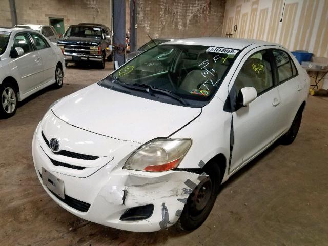 JTDBT903171146345 - 2007 TOYOTA YARIS WHITE photo 2