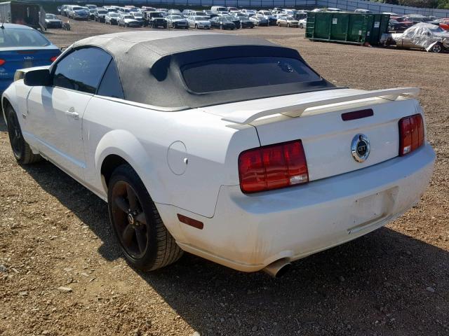 1ZVFT85H165199373 - 2006 FORD MUSTANG GT WHITE photo 3