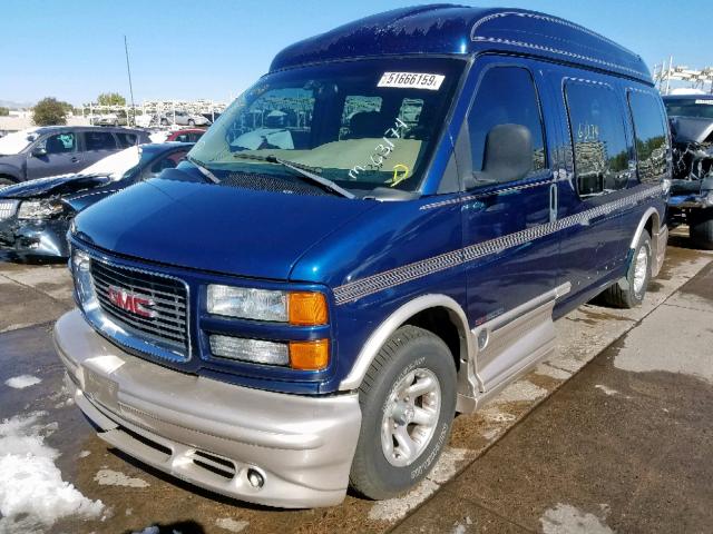 1GDFG15R921187427 - 2002 GMC SAVANA RV TWO TONE photo 2