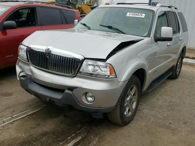 5LMEU88H75ZJ19940 - 2005 LINCOLN AVIATOR 银色 照片 2