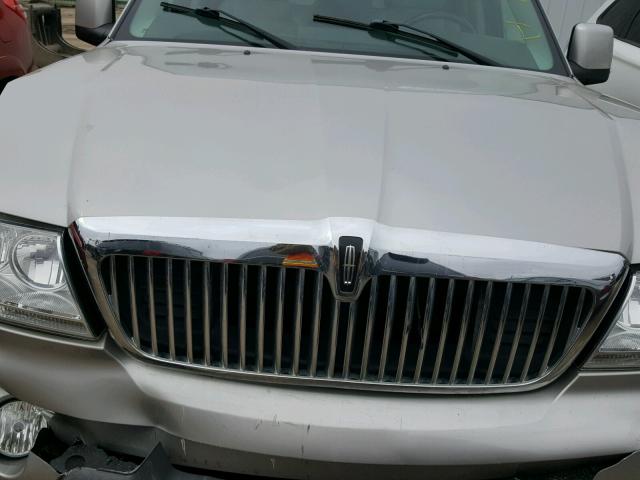 5LMEU88H75ZJ19940 - 2005 LINCOLN AVIATOR 银色 照片 7