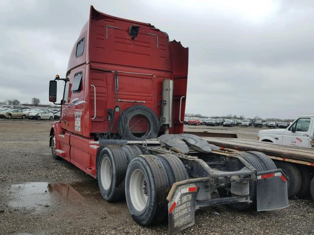 4V4NC9GH87N457850 - 2007 VOLVO VN VNL RED photo 3