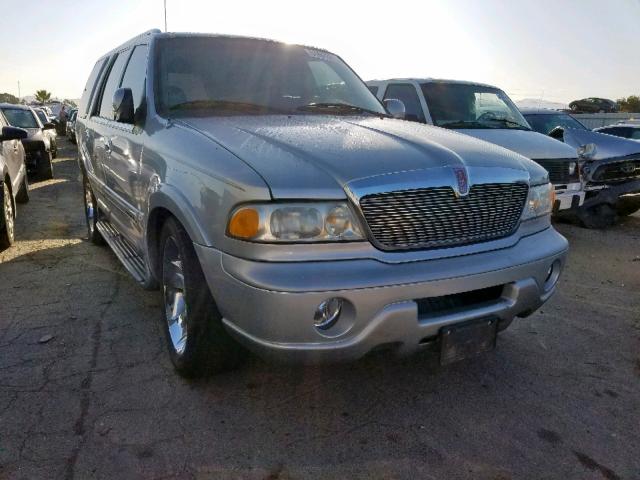 5LMRU27A4XLJ41712 - 1999 LINCOLN NAVIGATOR SILVER photo 1