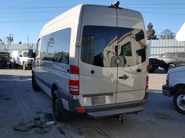 WDAPE7DDXGP331050 - 2016 MERCEDES-BENZ SPRINTER 2 TAN photo 3