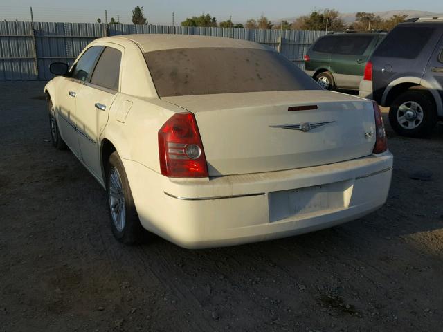 2C3CA4CD7AH244911 - 2010 CHRYSLER 300 TOURIN WHITE photo 3