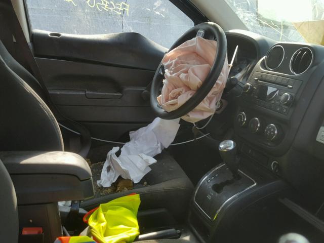 1C4NJCBAXGD763110 - 2016 JEEP COMPASS SP 蓝色 照片 5