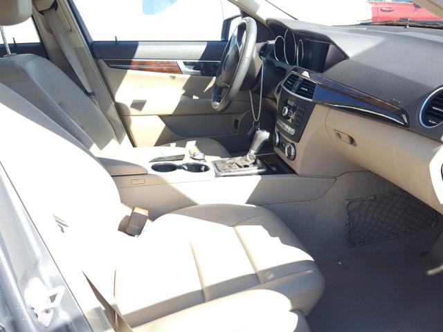 WDDGF4HB5DR296991 - 2013 MERCEDES-BENZ C 250 SILVER photo 5