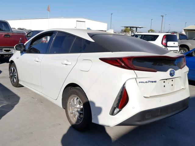 JTDKARFP5H3067444 - 2017 TOYOTA PRIUS PRIM თეთრი ფოტო 3