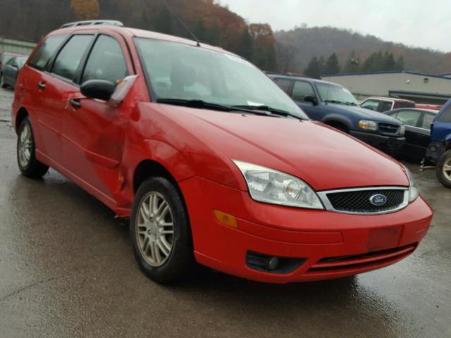 1FAFP36N85W284627 - 2005 FORD FOCUS ZXW RED photo 1