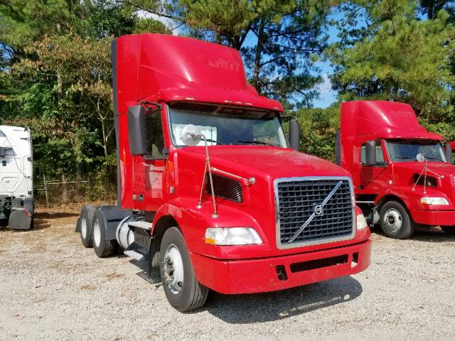 4V4MC9EGXDN131338 - 2013 VOLVO VN VNM RED photo 1