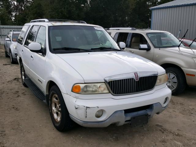 5LMRU27A3YLJ00313 - 2000 LINCOLN NAVIGATOR 白色 照片 1