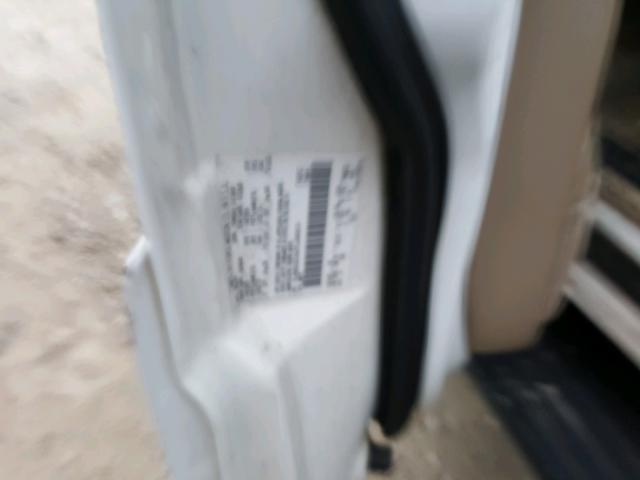 5LMRU27A3YLJ00313 - 2000 LINCOLN NAVIGATOR 白色 照片 10