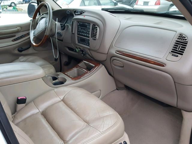 5LMRU27A3YLJ00313 - 2000 LINCOLN NAVIGATOR 白色 照片 5