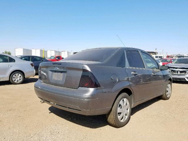 1FAFP34N57W256211 - 2007 FORD FOCUS ZX4 GRAY photo 4