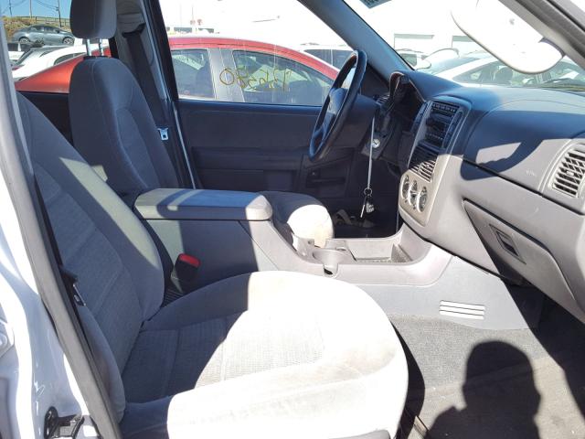 1FMZU73W05UB88048 - 2005 FORD EXPLORER X WHITE photo 5