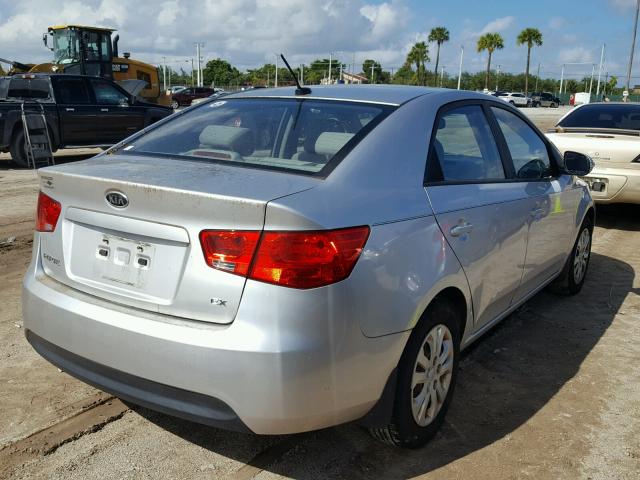 KNAFU4A2XA5116247 - 2010 KIA FORTE EX SILVER photo 4