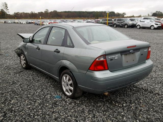 1FAFP34N35W240795 - 2005 FORD FOCUS ZX4 GREEN photo 3