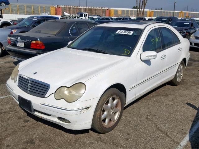 WDBRF61J61F043173 - 2001 MERCEDES-BENZ C 240 WHITE photo 2