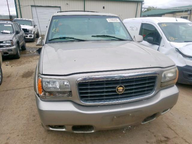 1GYEK13R3YR123499 - 2000 CADILLAC ESCALADE BROWN photo 9