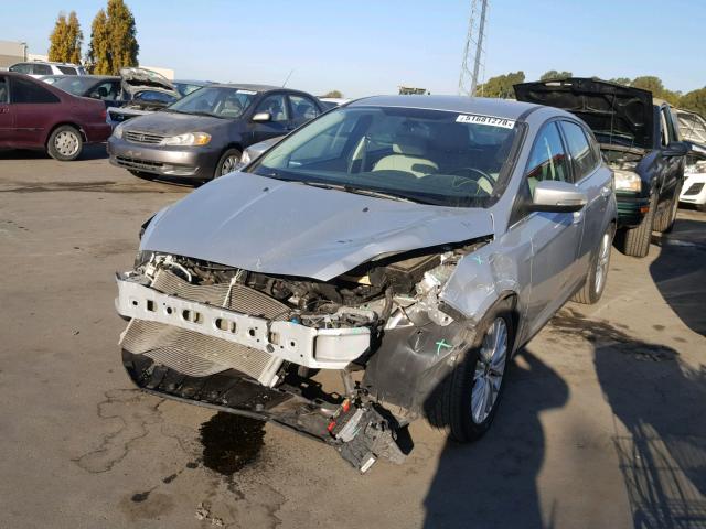 1FADP3N2XFL334767 - 2015 FORD FOCUS TITA SILVER photo 2