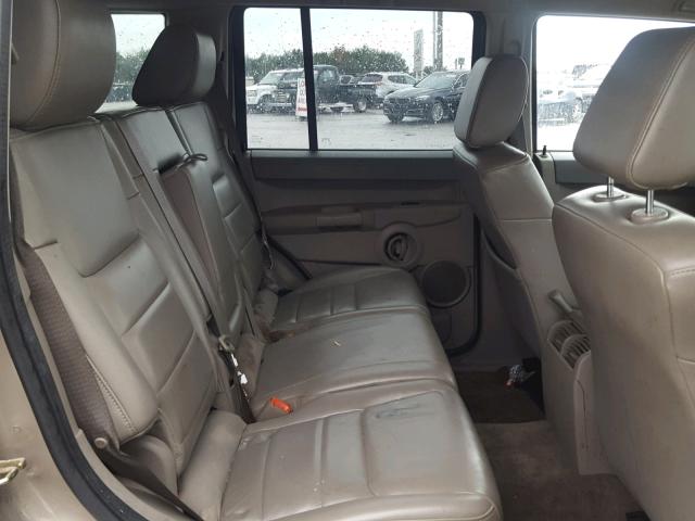 1J8HG48K76C302820 - 2006 JEEP COMMANDER GOLD photo 6