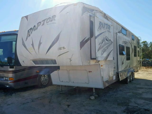 4YDF380399R800599 - 2009 KEYSTONE RAPTOR WHITE photo 2