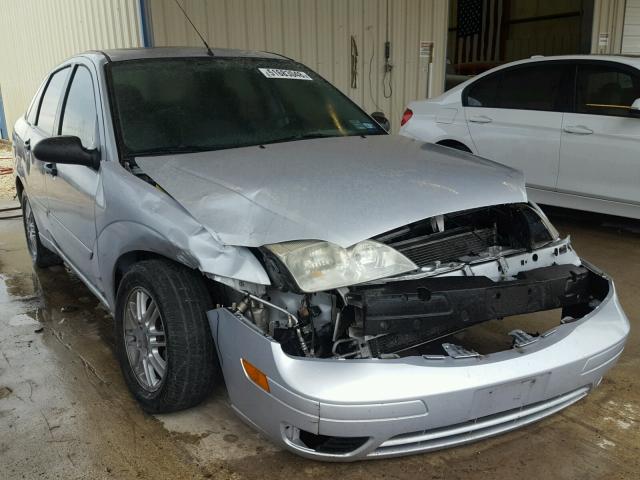 1FAHP34N17W346108 - 2007 FORD FOCUS ZX4 SILVER photo 1