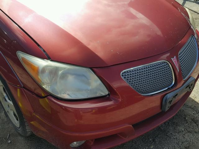 5Y2SL63855Z400952 - 2005 PONTIAC VIBE RED photo 9