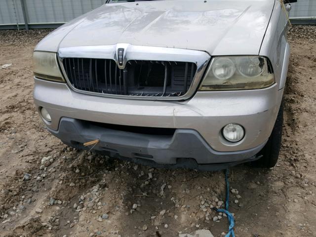 5LMEU68H94ZJ11101 - 2004 LINCOLN AVIATOR 银色 照片 9