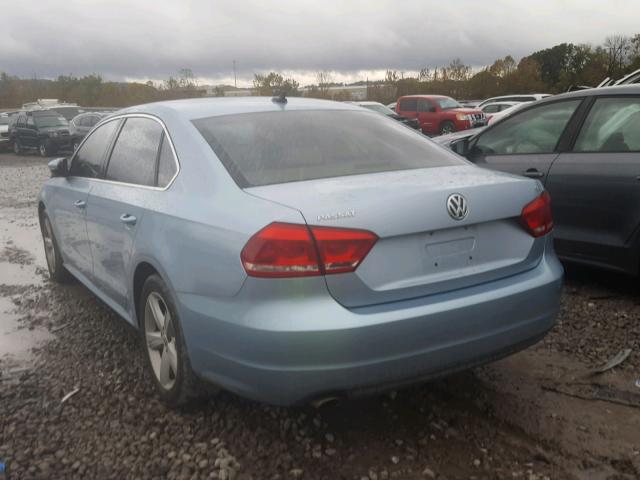 1VWBP7A39CC052359 - 2012 VOLKSWAGEN PASSAT SE BLUE photo 3