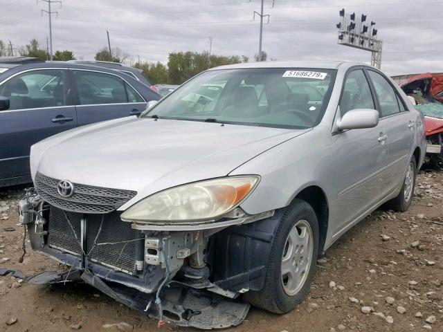 4T1BF32K92U520650 - 2002 TOYOTA CAMRY LE GOLD photo 2