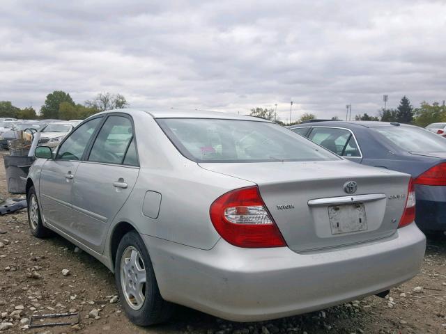 4T1BF32K92U520650 - 2002 TOYOTA CAMRY LE GOLD photo 3