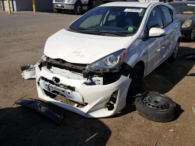 JTDKDTB38F1578601 - 2015 TOYOTA PRIUS C WHITE photo 2