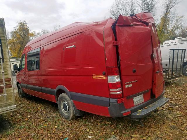 WDYPE8CDXGP345040 - 2016 FREIGHTLINER SPRINTER 2 RED photo 3