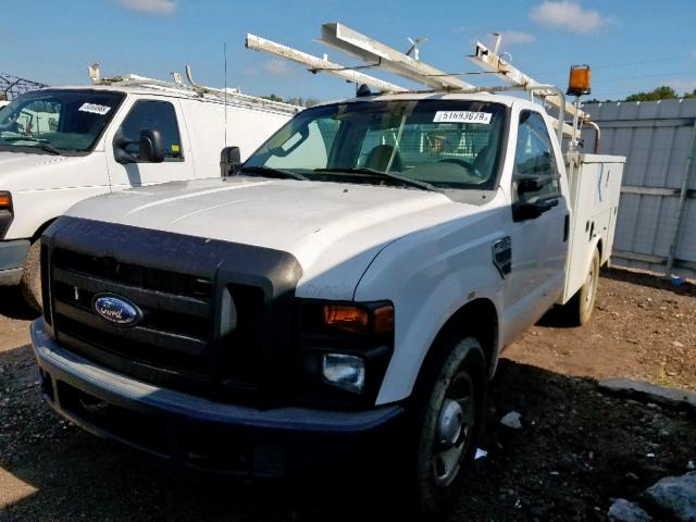 1FDWF30518EC63758 - 2008 FORD F350 SRW S WHITE photo 2