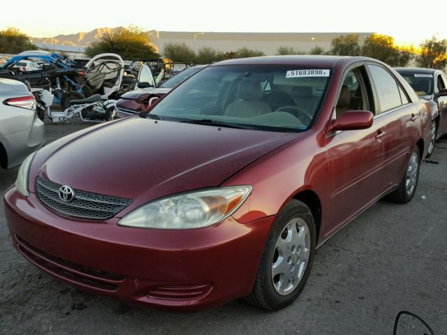 JTDBE32KX30200754 - 2003 TOYOTA CAMRY LE RED photo 2