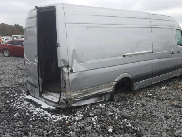 WD3PE8CC8C5666433 - 2012 MERCEDES-BENZ SPRINTER 2 SILVER photo 9