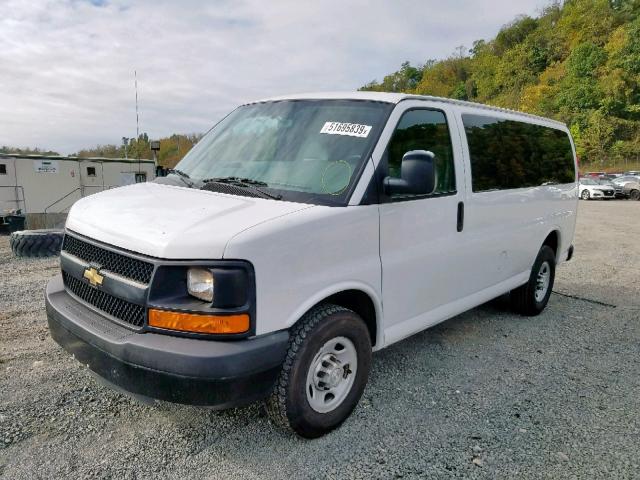 1GNZGXFF5F1151613 - 2015 CHEVROLET EXPRESS G3 WHITE photo 2